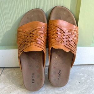 Taos women’s Guru Sandal